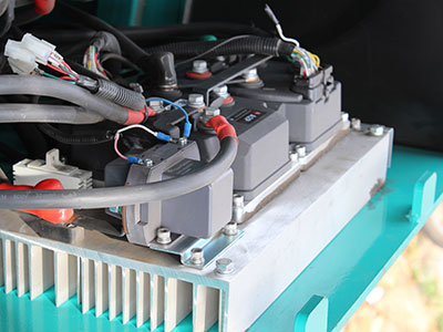 Sistema avanzado de controlador y motor